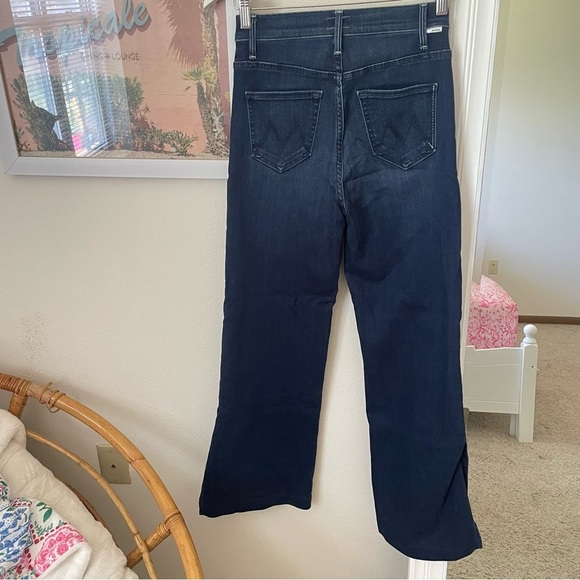 Mother Denim The Hustler Sidewinder Jeans in Tongue & Chic - Picture 13 of 13